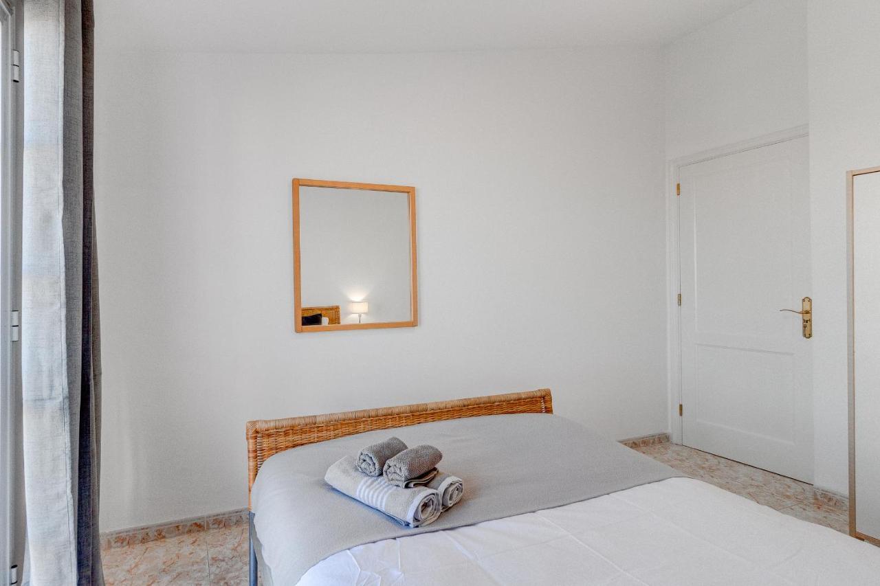 Bonita Casa Nina Con Jacuzzi By Paramount Holidays Playa de San Juan  Exterior photo