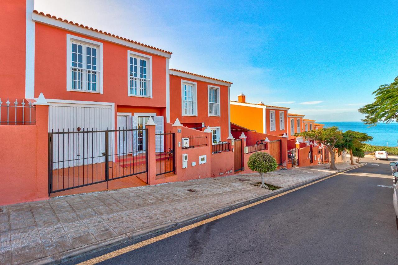 Bonita Casa Nina Con Jacuzzi By Paramount Holidays Playa de San Juan  Exterior photo